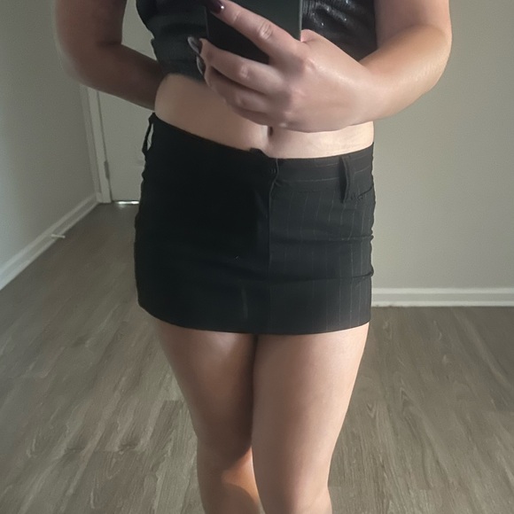 John Galt Miniskirt - Picture 1 of 3